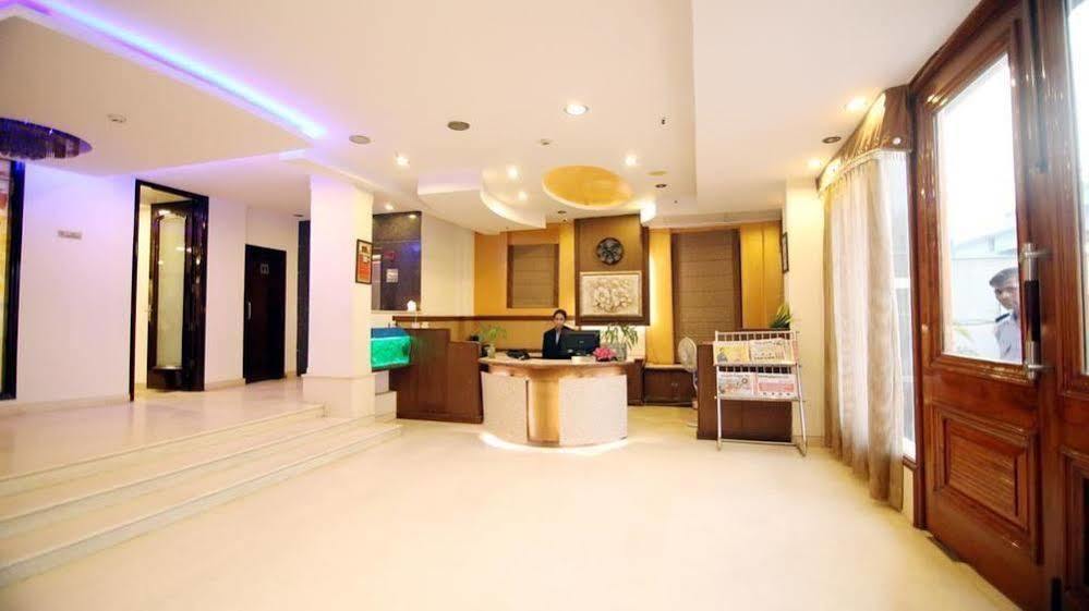 Oyo 1227 Hotel Rousha Inn Ghaziabad Exteriör bild